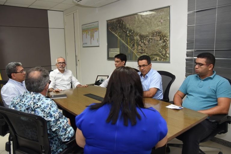 Prefeito confirma Réveillon de Aracaju e anuncia Natal Iluminado na Sementeira