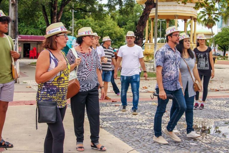 Aracaju 164 Anos: caminhada comemorativa no centro histórico é um sucesso