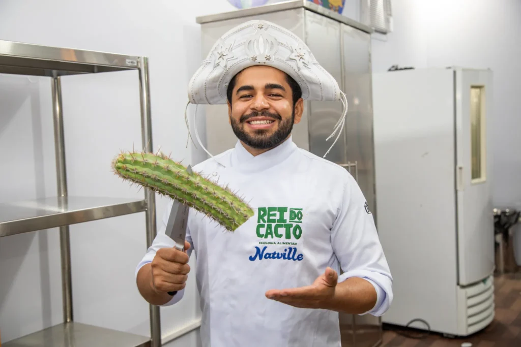Cacto vira estrela da noite no espaço Sabor da Sergipanidade na Vila do Forró