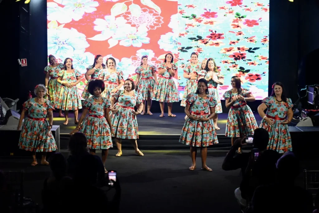 Vila do Forró encanta sergipanos e turistas com diversidade de atrações culturais 