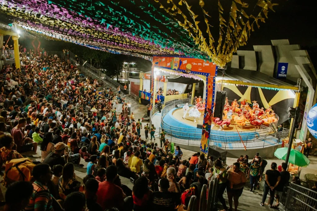 Público lota o Centro de Criatividade e mostra paixão pelas quadrilhas no Concurso Arranca Unha