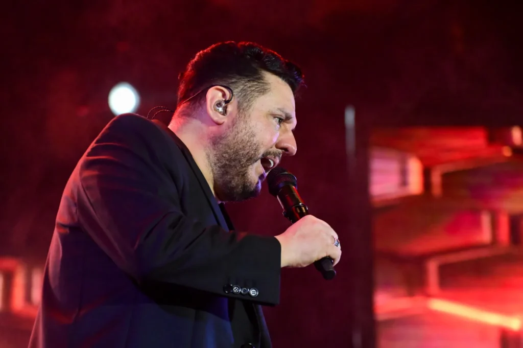Forró e sertanejo ecoam romantismo na programação do Arraiá do Povo desta quarta-feira, 25