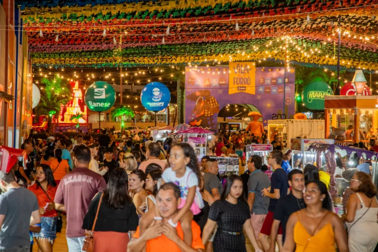 Vila do Forró e Arrasta Fé movimentam Orla da Atalaia no final de semana com diversas atrações
