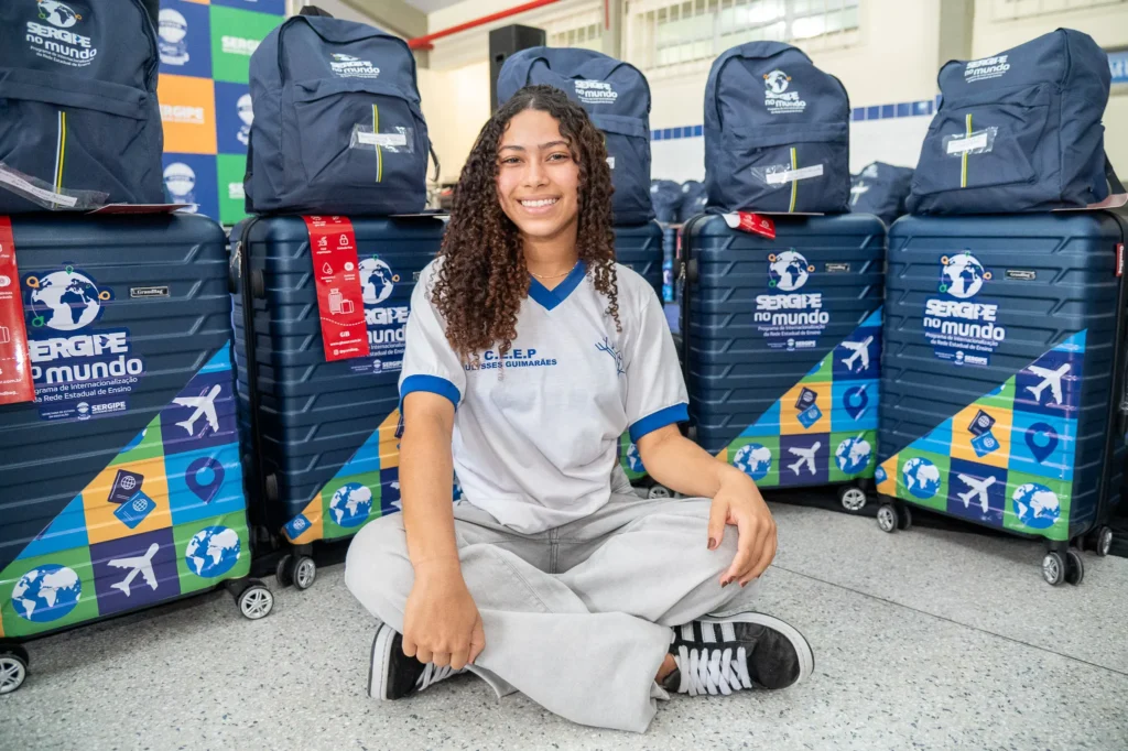 Emoção e expectativa marcam entrega dos kits da primeira turma do ‘Sergipe no Mundo’ de 2025