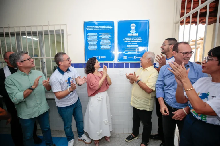 Governador entrega reforma do Centro de Excelência José Rollemberg Leite no Agamenon Magalhães em Aracaju
