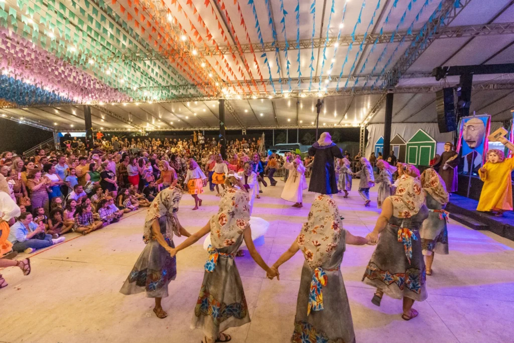 Última semana da Vila do Forró 2025 tem início com mais de 30 atrações de diversos estilos