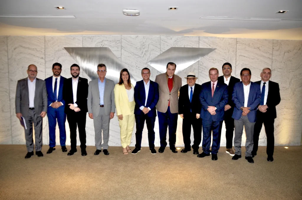 Governador Fábio Mitidieri se reúne com direção da FGV no Rio de Janeiro