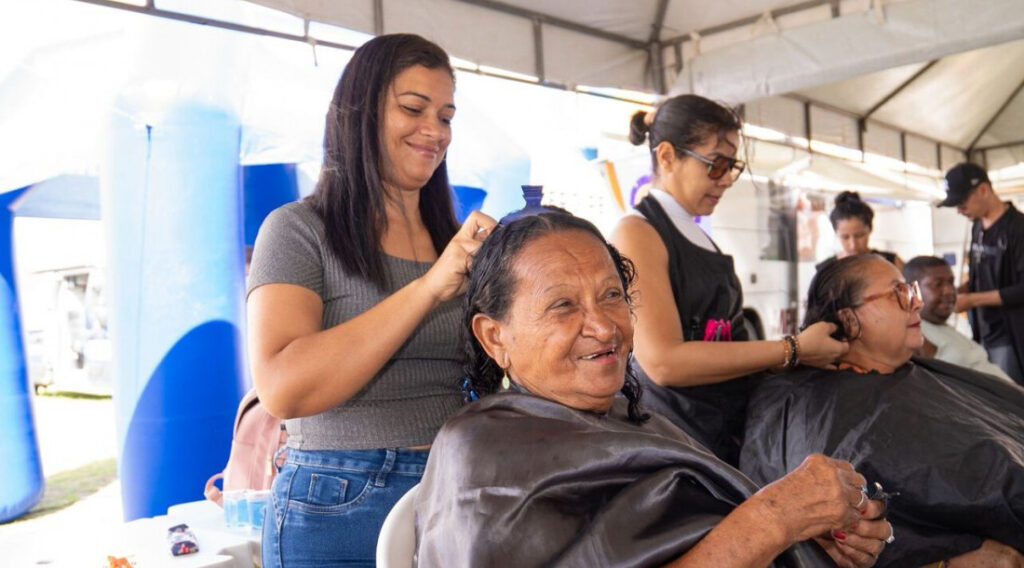 Governo de Sergipe leva empregos e serviços ao bairro Bugio no 1º Mutirão de Empregabilidade Social