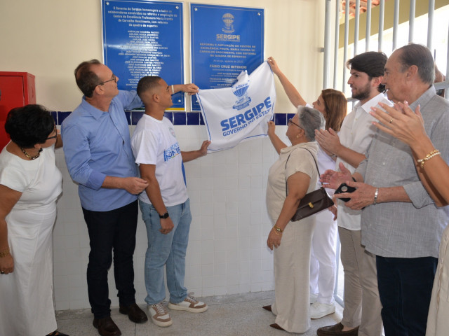Governo entrega Centro de Excelência Maria Ivanda totalmente reformado em Aracaju