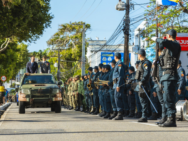 Sergipe celebra 7 de Setembro com desfile cívico-militar na avenida Barão de Maruim