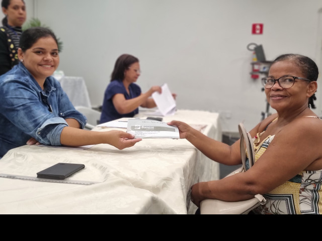 Governo de Sergipe entrega 393 Cartões Mais Inclusão a famílias de Aracaju