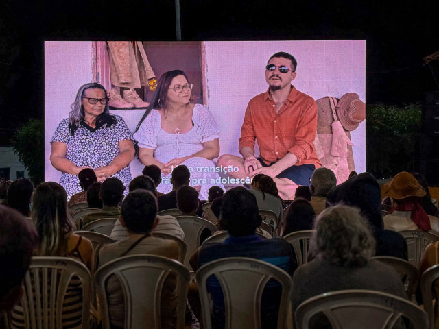 Poço Redondo recebe 1ª edição do “Cinema na Praça” e celebra Mestre Orlando do Couro