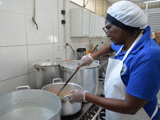 Sergipe reforça merenda escolar com 220 mil refeições diárias e programas de incentivo à agricultura familiar