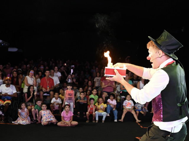 Teatro da Vila da Criança reúne famílias com espetáculos gratuitos e valoriza cenas sergipanas