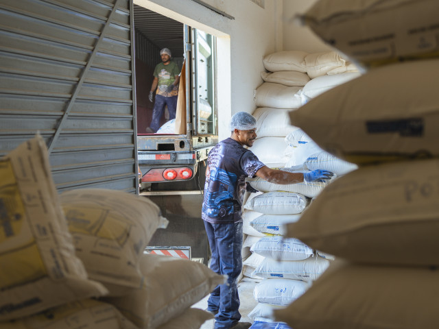 Farinha de mandioca sergipana estreia no mercado italiano com embarque de 27 toneladas