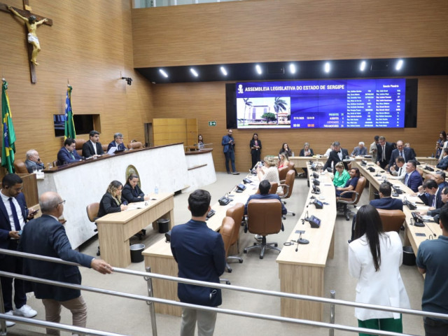 Alese aprova criação de conselho de habitação e ajustes no Mão Amiga Pesca Artesanal