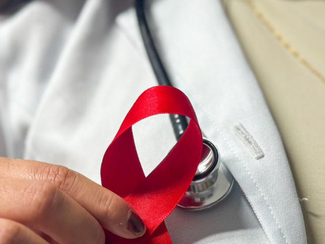 Dezembro Vermelho: Ipesaúde destaca prevenção, tratamento e acolhimento no combate ao HIV/Aids
