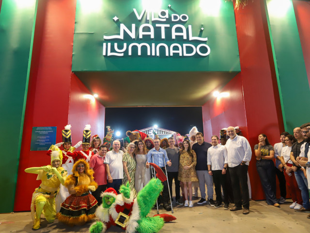 Governo abre terceira edição da Vila do Natal Iluminado 2025 em Aracaju