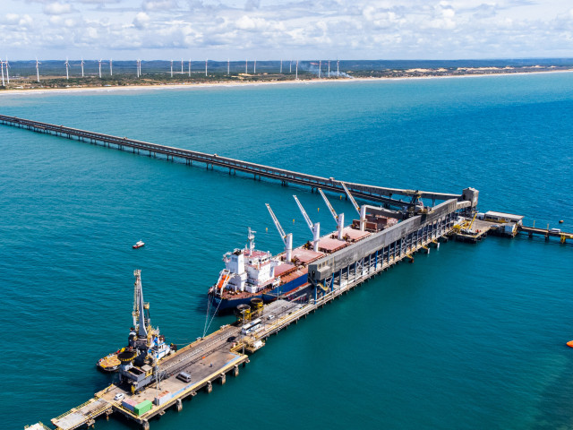 Sergipe conclui consulta do Plano de Transição Energética e firma estudo para ampliar porto