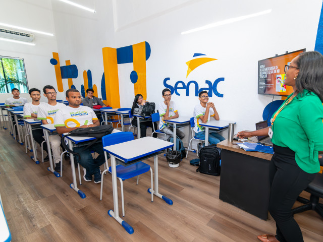 Investimentos em capacitação elevam número de trabalhadores formais em Sergipe