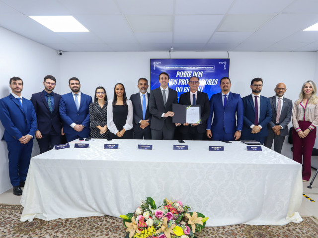 Governo empossa cinco novos procuradores e completa quadro da PGE em Sergipe