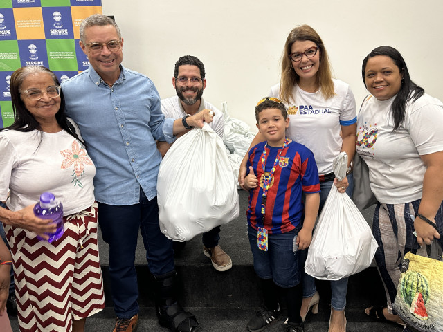 PEAA inicia operação com entrega de 14 toneladas de alimentos em Aracaju