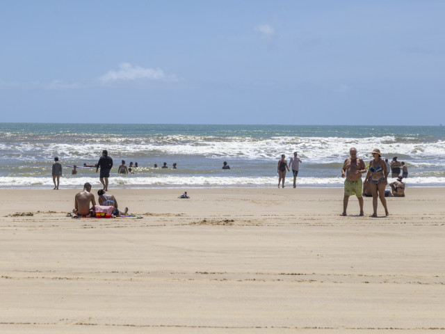 Sergipe mantém 100% das praias próprias para banho mesmo com alerta nacional