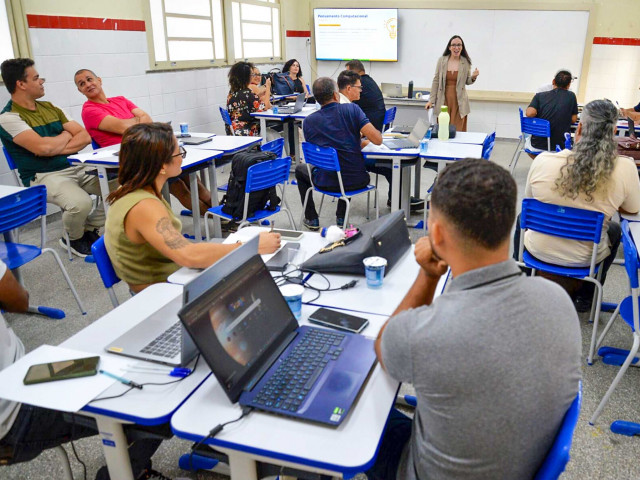 Seed abre inscrições para curso de competências digitais voltado a professores em Sergipe