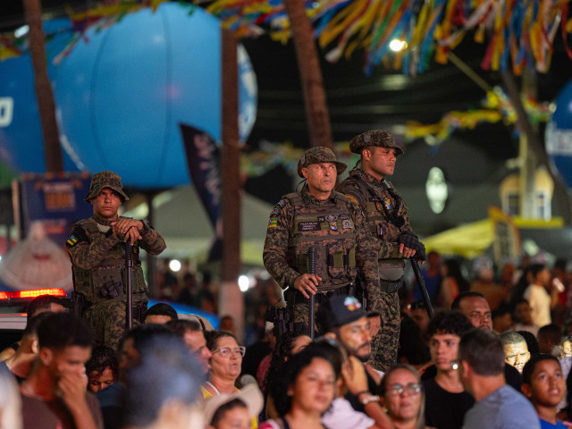 Verão Sergipe reúne foliões na Praia da Caueira e consolida status de estado mais seguro do Nordeste