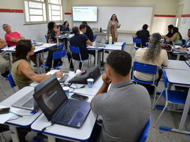 Governo de Sergipe convoca candidatos para prova prática do concurso para 300 professores
