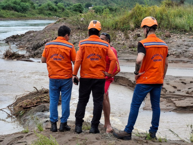 Governo de Sergipe intensifica apoio a municípios atingidos por fortes chuvas