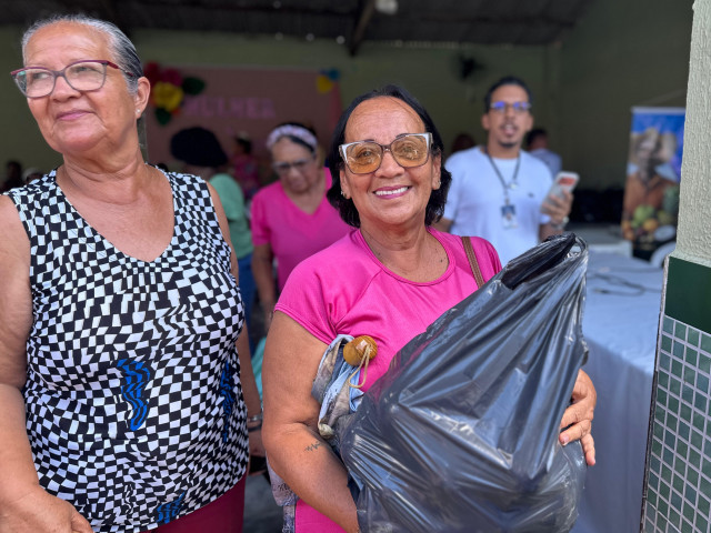 Governo de Sergipe distribui mais de 20 toneladas de alimentos a famílias de Aracaju e Barra dos Coqueiros