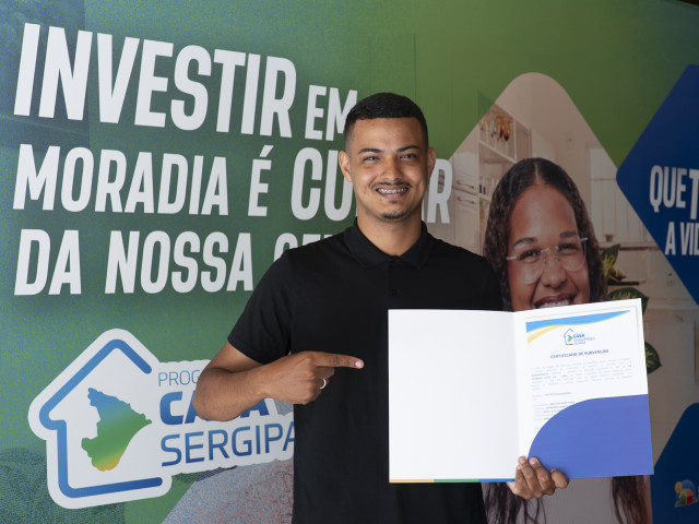Governo de Sergipe entrega 156 subsídios do Casa Sergipana para facilitar compra da casa própria