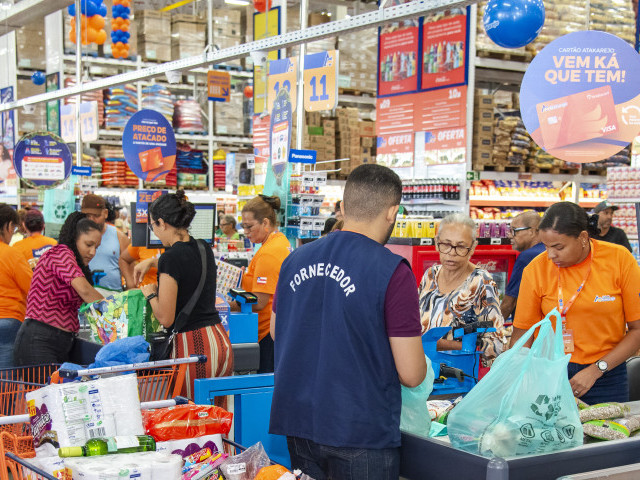 Comércio e serviços mantêm ritmo de crescimento em Sergipe, aponta IBGE