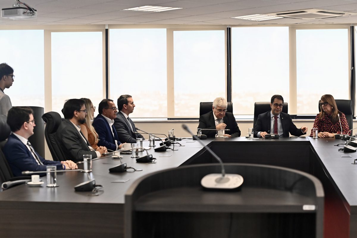 Governo de Sergipe e MPSE firmam acordo com Iguá para regularizar abastecimento de água