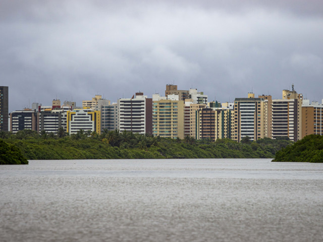 Sergipe emite alerta para chuvas moderadas a intensas neste sábado, 9