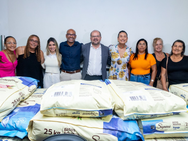 Governo de Sergipe faz primeira entrega de ração a ONGs de proteção animal