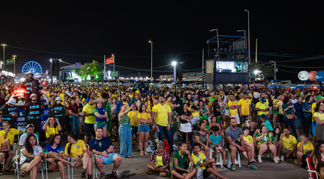 Arraiá do Povo e Vila do Forró celebram São João com jogo da Seleção