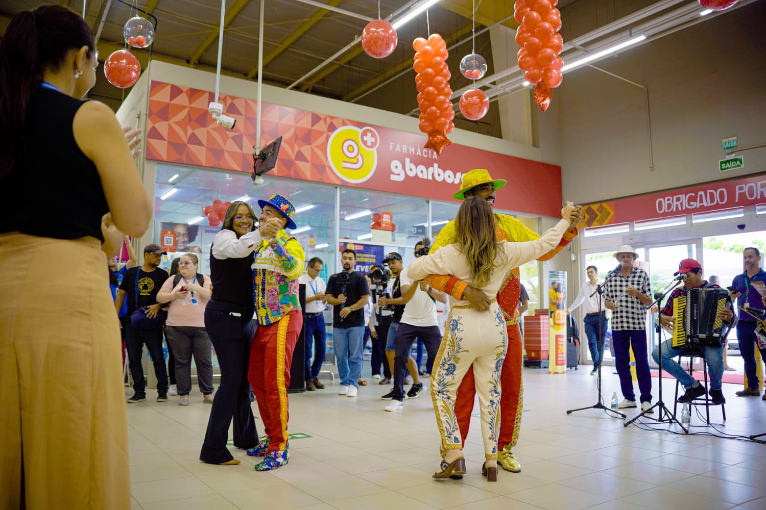 Arraial junino gratuito agita o GBarbosa Norte nesta quarta