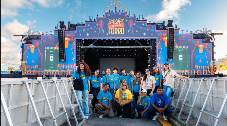 Estudantes vivem imersão cultural no Arraiá do Povo e Vila do Forró 2026