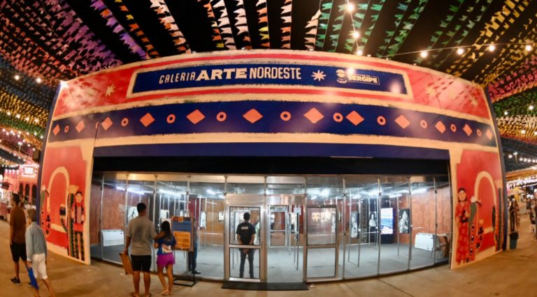 Exposição fotográfica celebra as tradições juninas de Sergipe na Orla da Atalaia