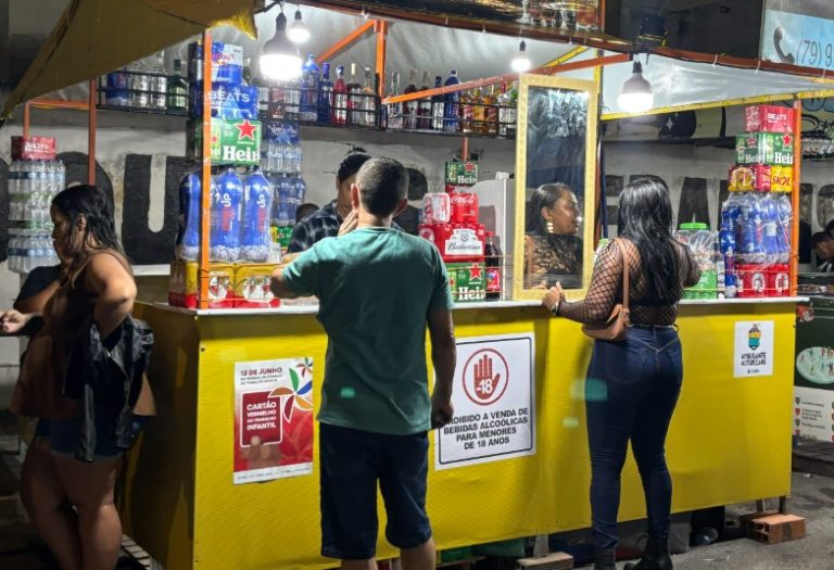 Forró Caju 2026: Ambulantes Celebram Oportunidades no Santos Dumont