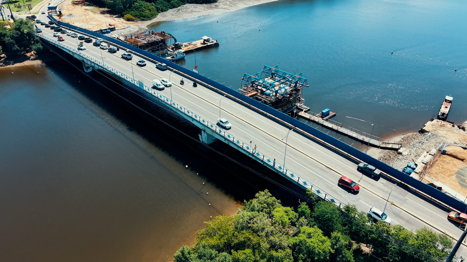 Interdições parciais na Ponte Godofredo Diniz para andamento das obras