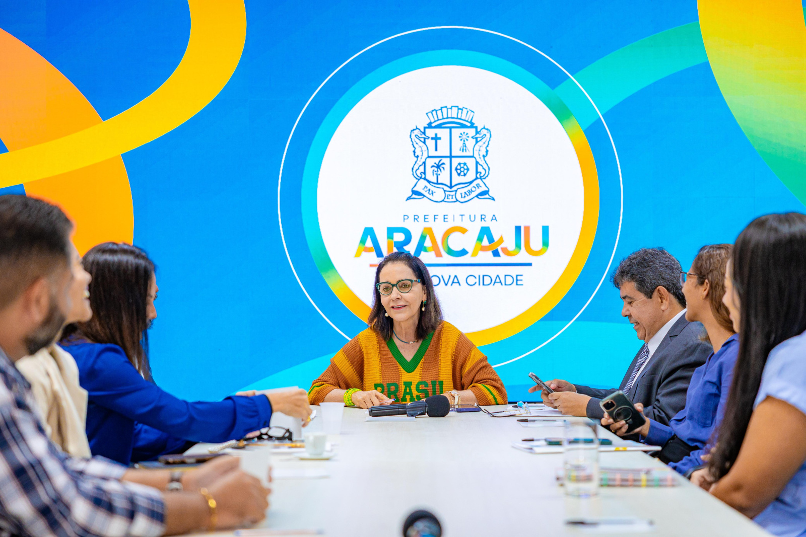 Prefeita Emília avança com dragagem e desassoreamento do Rio Poxim