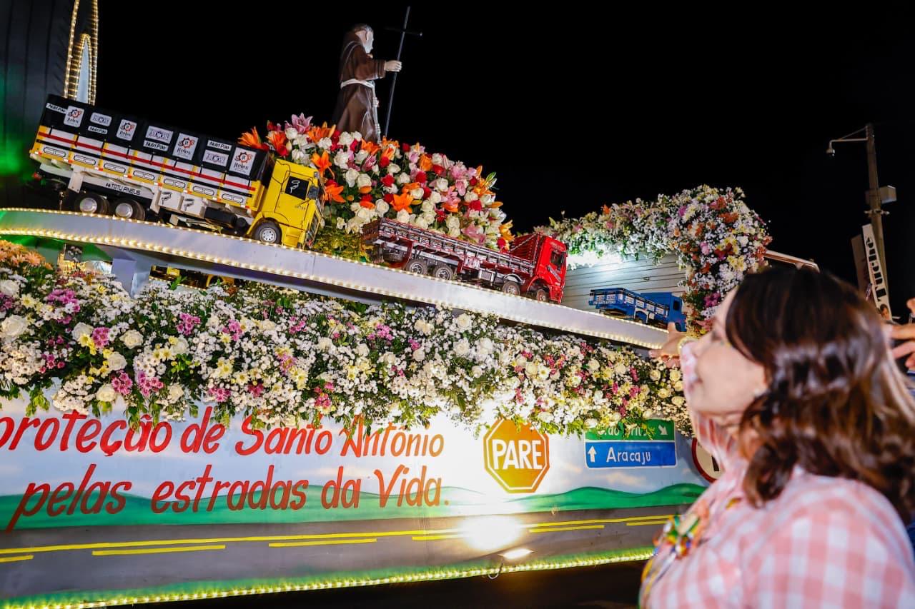 Prefeita Emília Corrêa celebra a 59ª Feira do Caminhão em Itabaiana