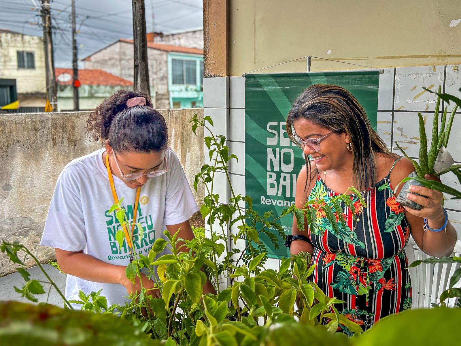 Sema leva educação ambiental e mudas ao bairro São Conrado nesta sexta