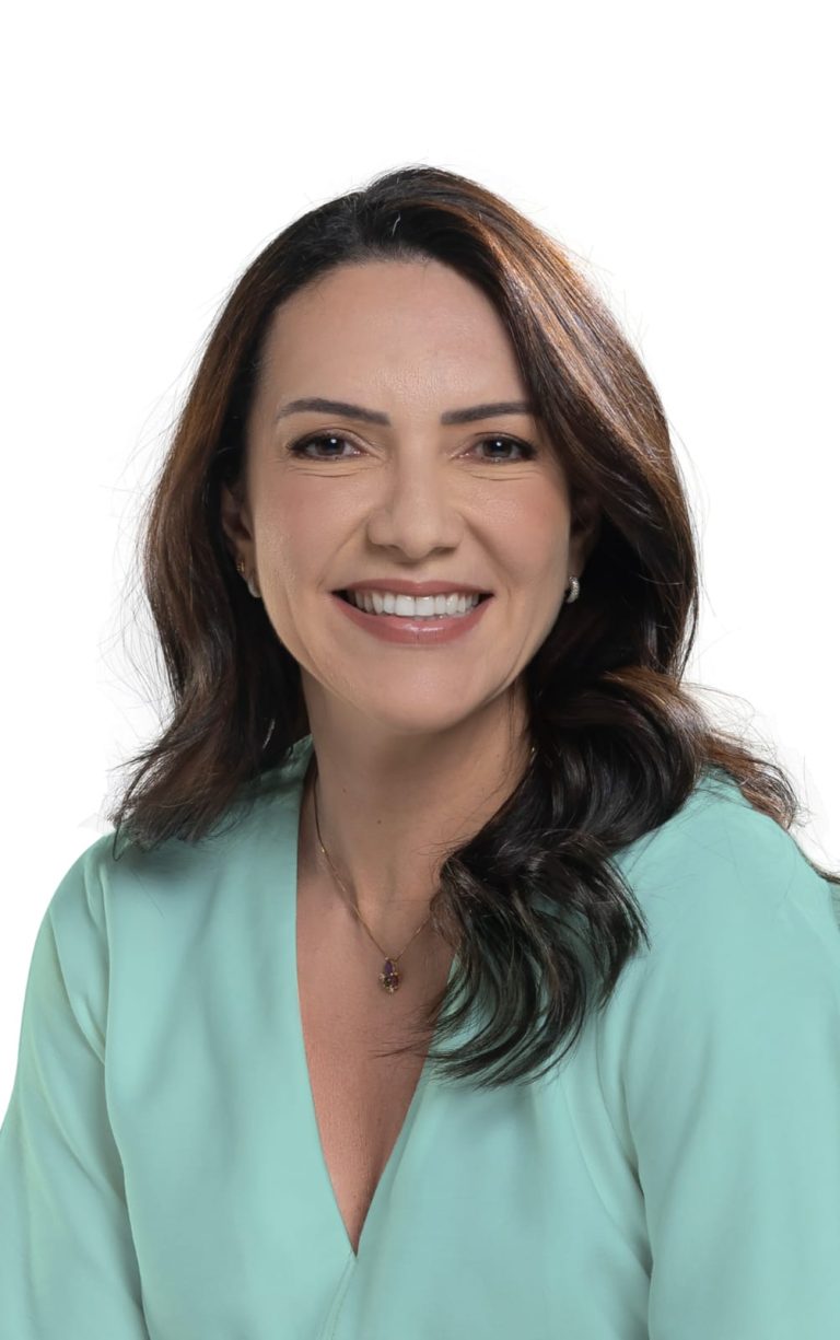 Danielle Garcia endurece discurso contra André David e relembra sua trajetória