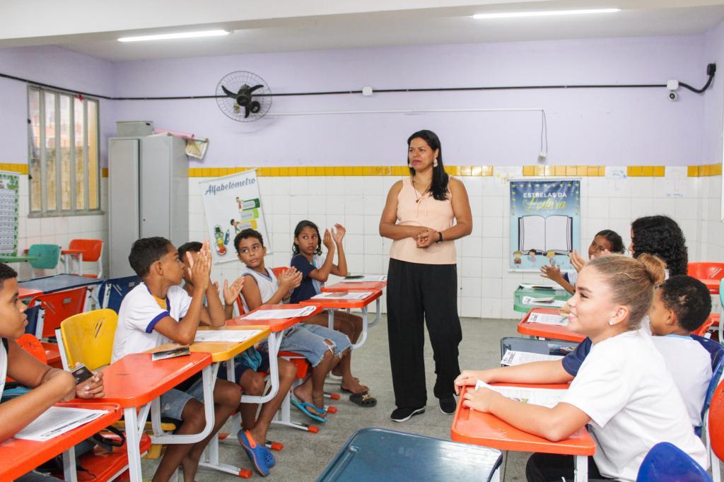 Aracaju fortalece políticas para o Ensino Fundamental