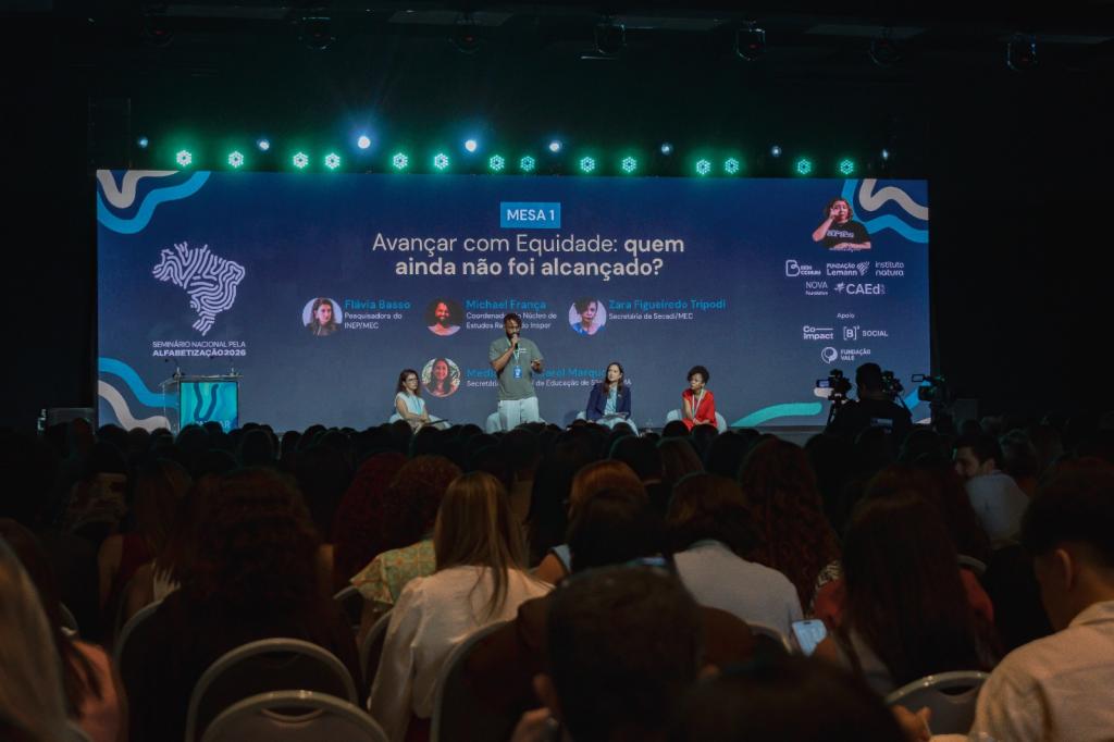 Aracaju leva experiências de alfabetização a seminário nacional no Ceará