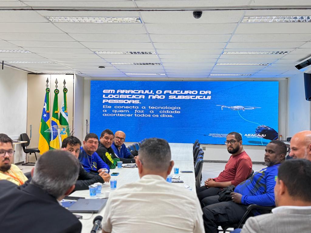 Aracaju promove diálogo com entregadores sobre o projeto de droneports